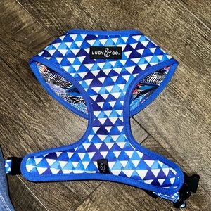 Lucy & Co reversible harness